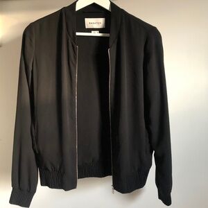 Aritzia ୨୧ Babaton Gilroy bomber jacket